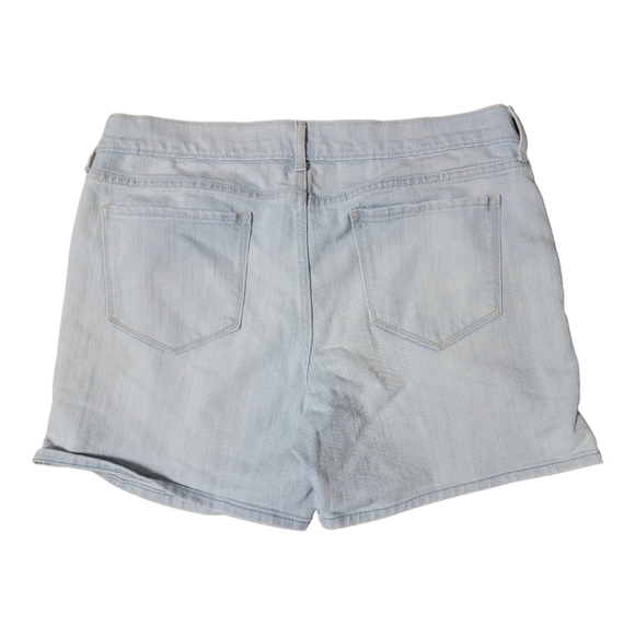 Old Navy | Light Wash Mid Rise Denim Jean Shorts - Picture 4 of 7